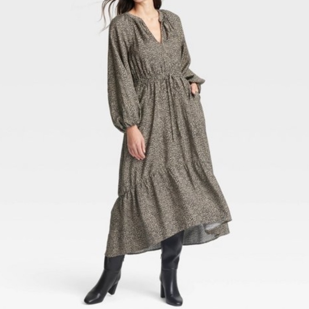 Women’s Balloon Long Sleeve  Midi Dress.  Brown Leopard Print.   L